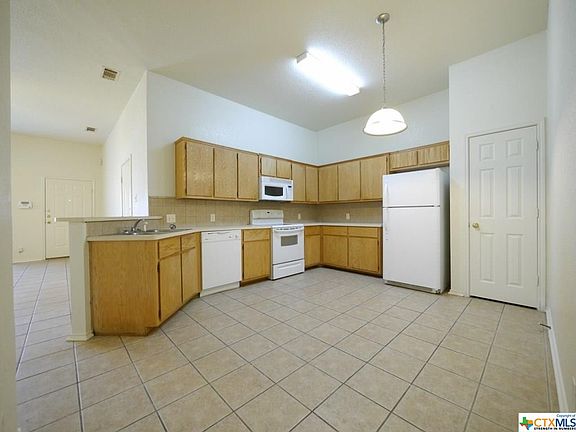 5th image of 305 Jeff Gordon Dr #A