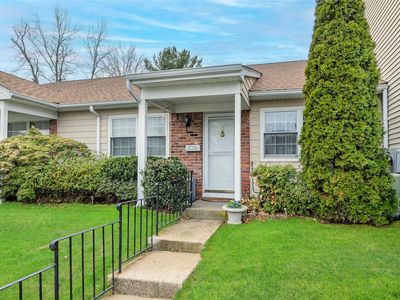85 Hayloft Court, Huntington Station, NY, 11746
