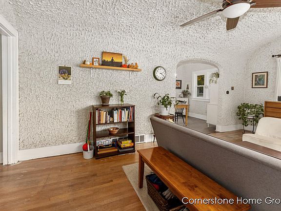4th image of 2038 Edgewood Ave NE