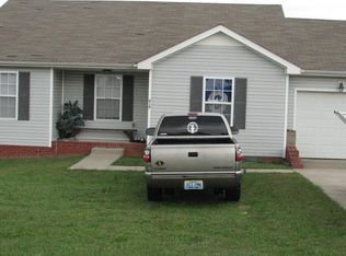 315 Pappy Dr, Oak Grove, KY 42262