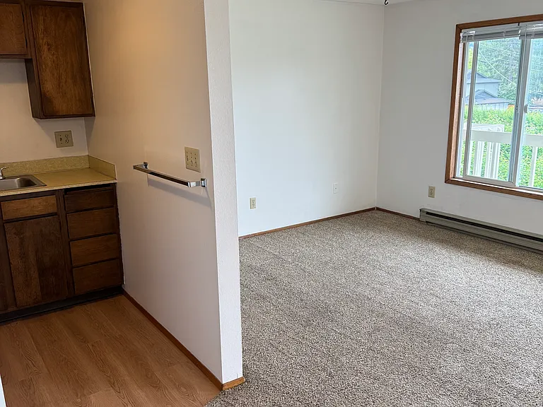 2402 Pacific St #6 — Photo 2