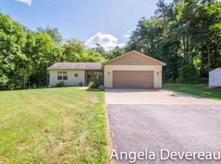 16120 Bass Lake Ave, Gowen, MI