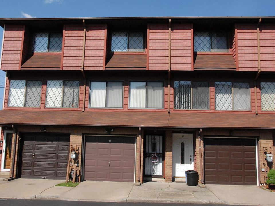 1st image of 7 Maryland Ln