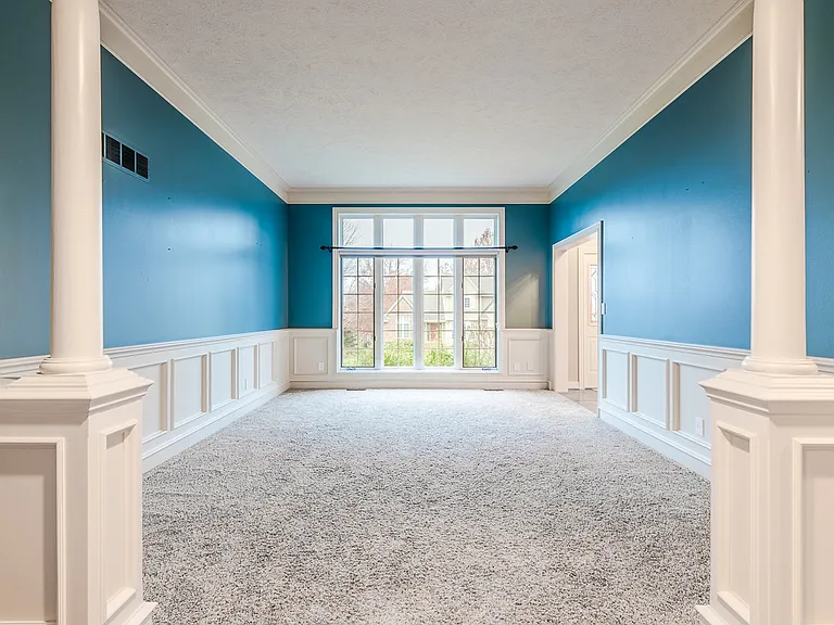 1108 Morgan Ln — Photo 8