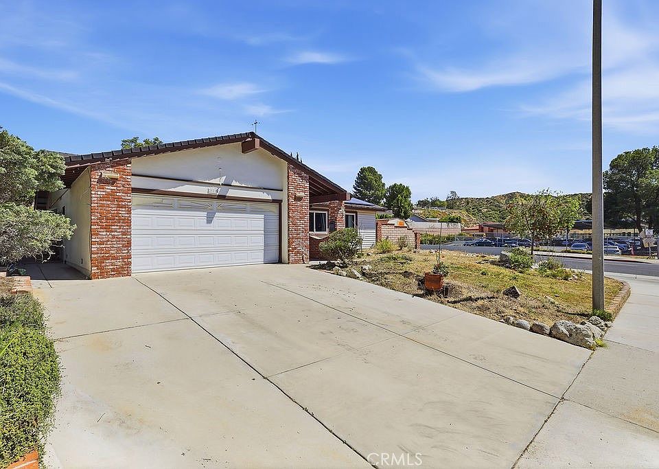 1st image of 29223 Flowerpark Dr