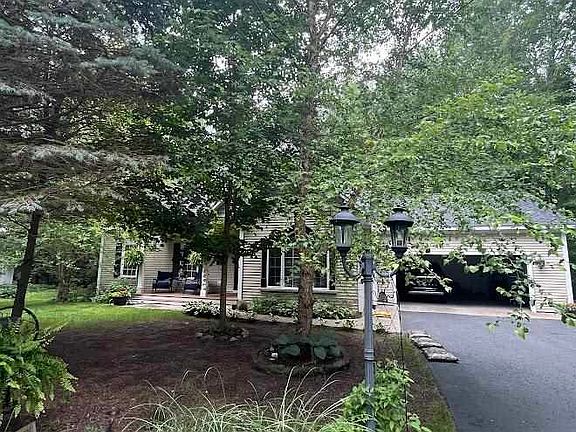 4th image of 8670 Cedar Creek Drive