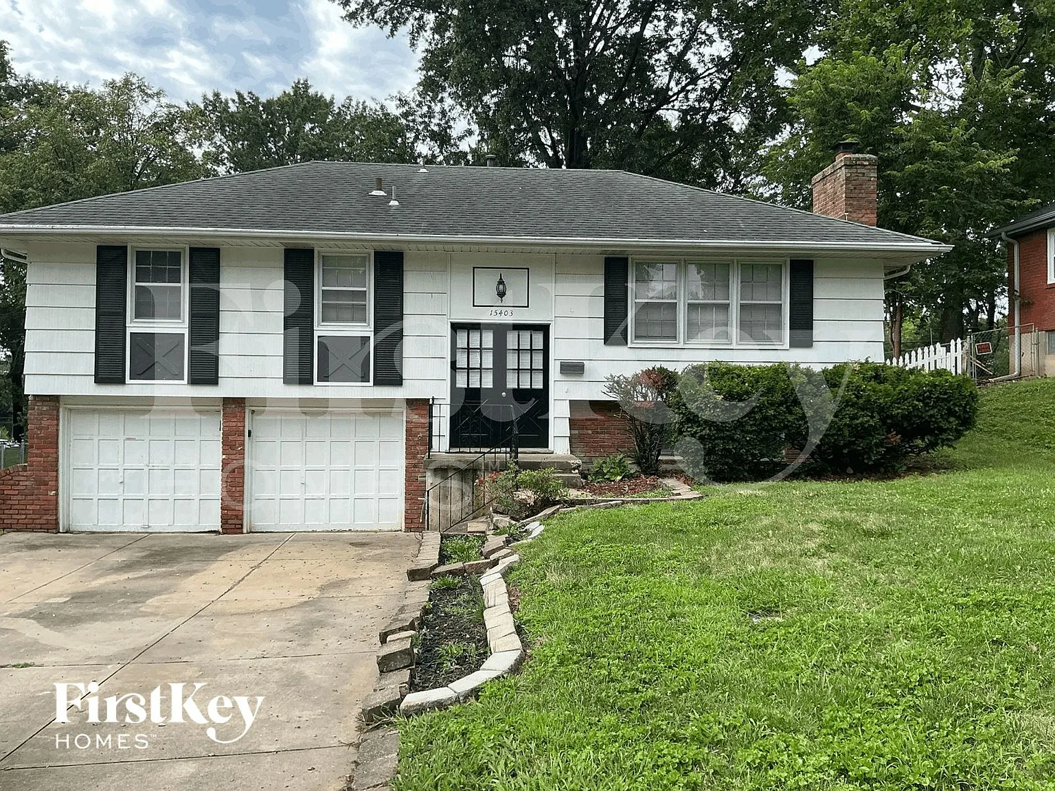 3 bed, 2.0 bath, 1689 sqft, $1,740 — Photo 1