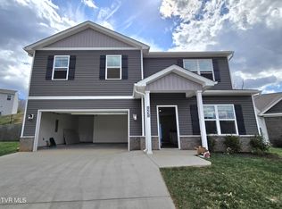 1231 Downing Pl, Kingsport, TN 37663