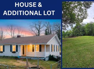 1902 Springfield Ave, Salem, VA 24153