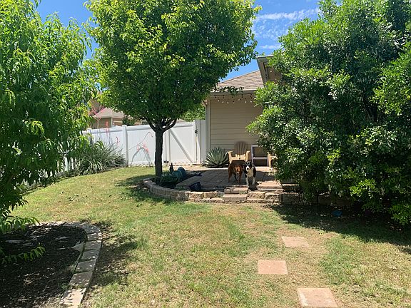 3rd image of 109 Gila Cliff Dr