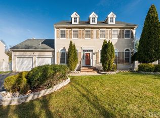 26 Matthew Ct, Piscataway, NJ 08854