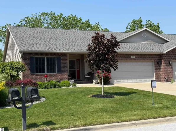 3004 Mackinaw Meadows Dr, Saginaw, MI 48603