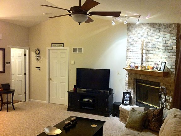 Living Room w/Fireplace