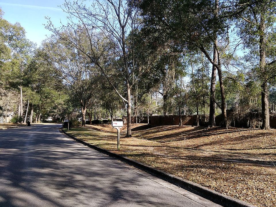 2nd image of 1754 NW 16th Pl