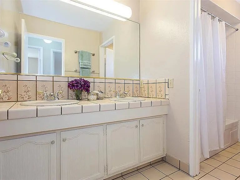 Upstairs bathroom