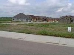 2034 Bayfront Dr, Windsor, CO 80550