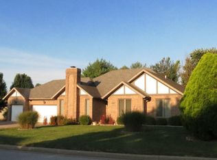 2437 S Laurel Ave, Springfield, MO 65807