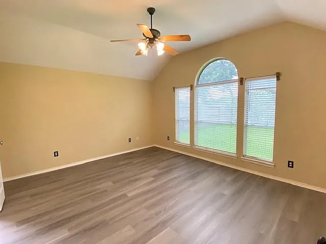 3814 Paigewood Dr — Photo 10