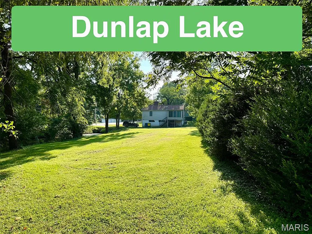 424 Circle Dr photo 1