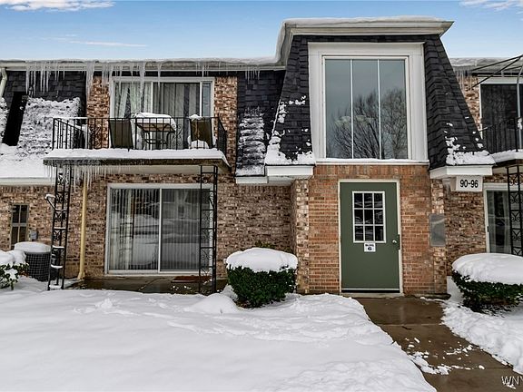 2nd image of 90 Foxberry Dr S #A
