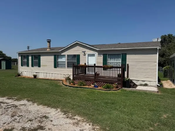 204 County Road 4471, Decatur, TX 76234