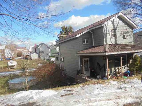 3rd image of 520 W 20th St