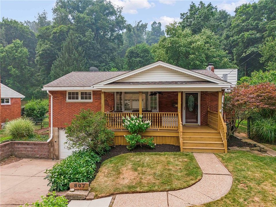 1st image of 807 Sleepy Hollow Rd