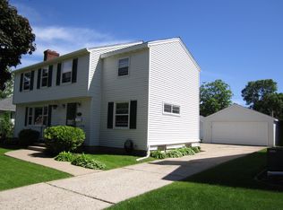 519 E Lindbergh St, Appleton, WI 54911