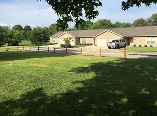 15190 Fietsam Rd APT A, Marion, IL 62959