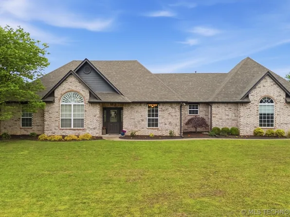 3300 Holly Rd, Claremore, OK 74019