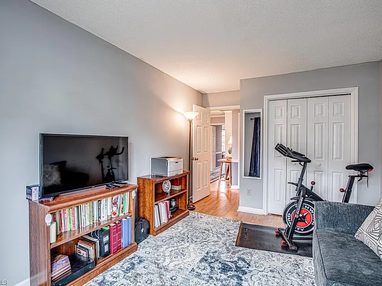 2672 Windy Xing — Photo 8