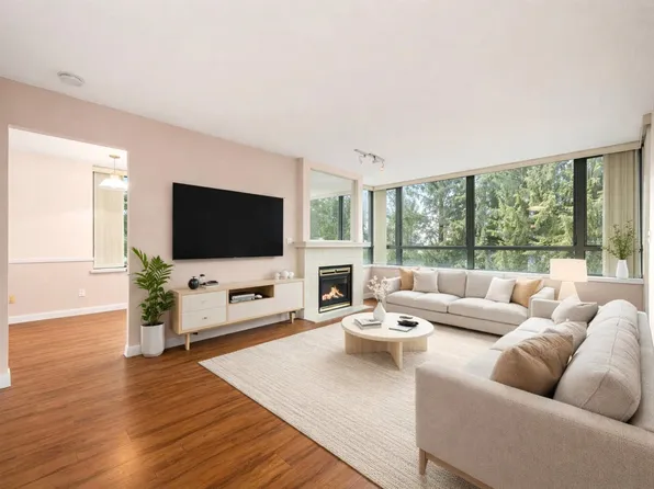 6622 Southoaks Cres #306, Burnaby, BC V5E 4K2