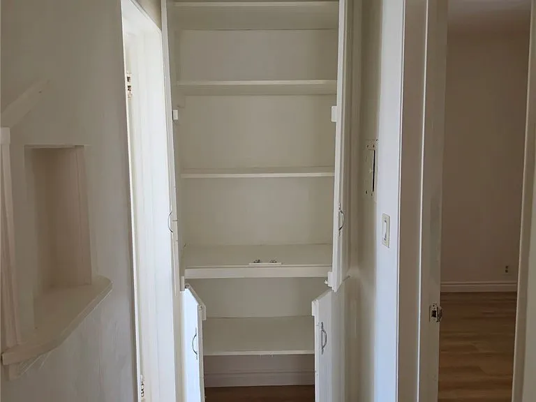 633 Park Ave #C — Photo 16