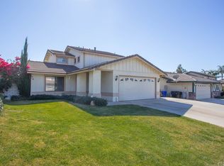 7027 Grove St, Highland, CA 92346