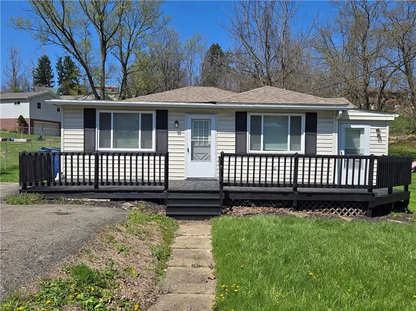 255 Broadlawn Dr, Elizabeth, PA 15037