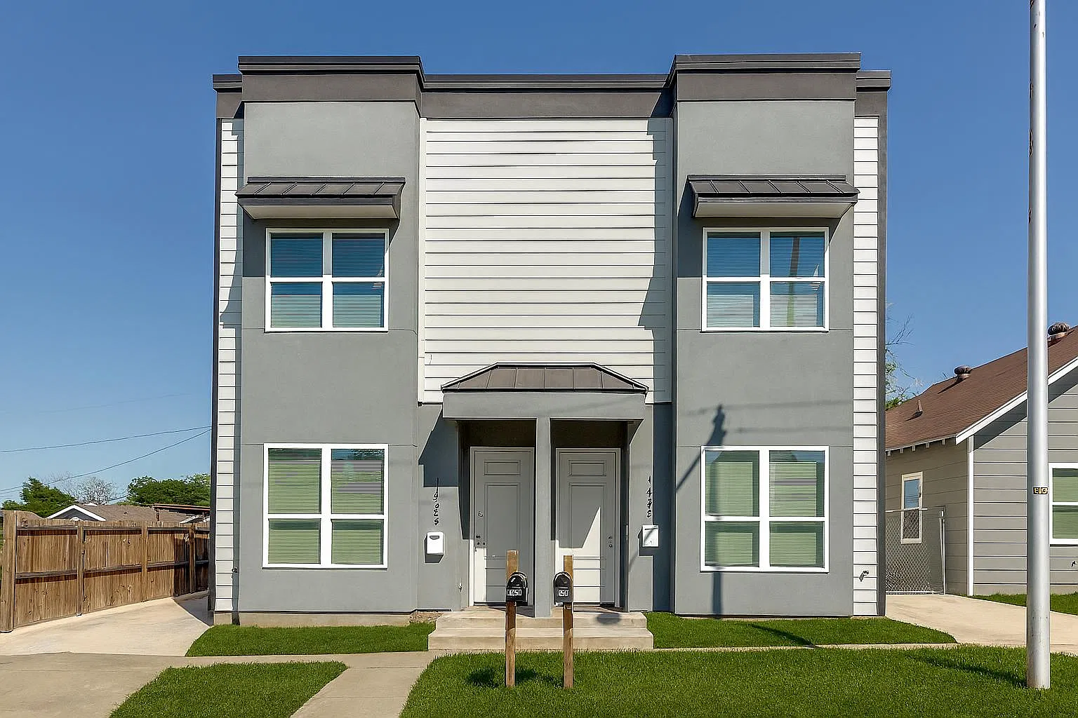 2 bed, 2.5 bath, 1348 sqft, $1,850 — Photo 1