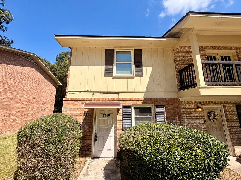 3409 Brookwood Ct