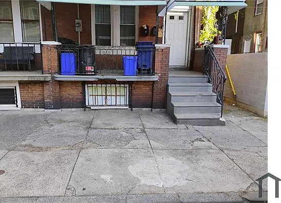 1 bed, $1,050 — Photo 2