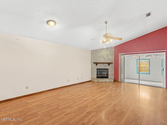 3rd image of 1372 MUNSON COVE Drive