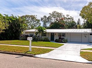 2350 Hyde Park St, Sarasota, FL 34239
