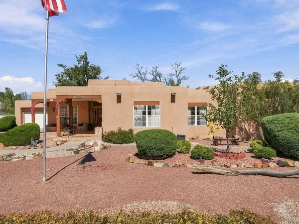 217 La Cienega Ln NW, Albuquerque, NM 87107