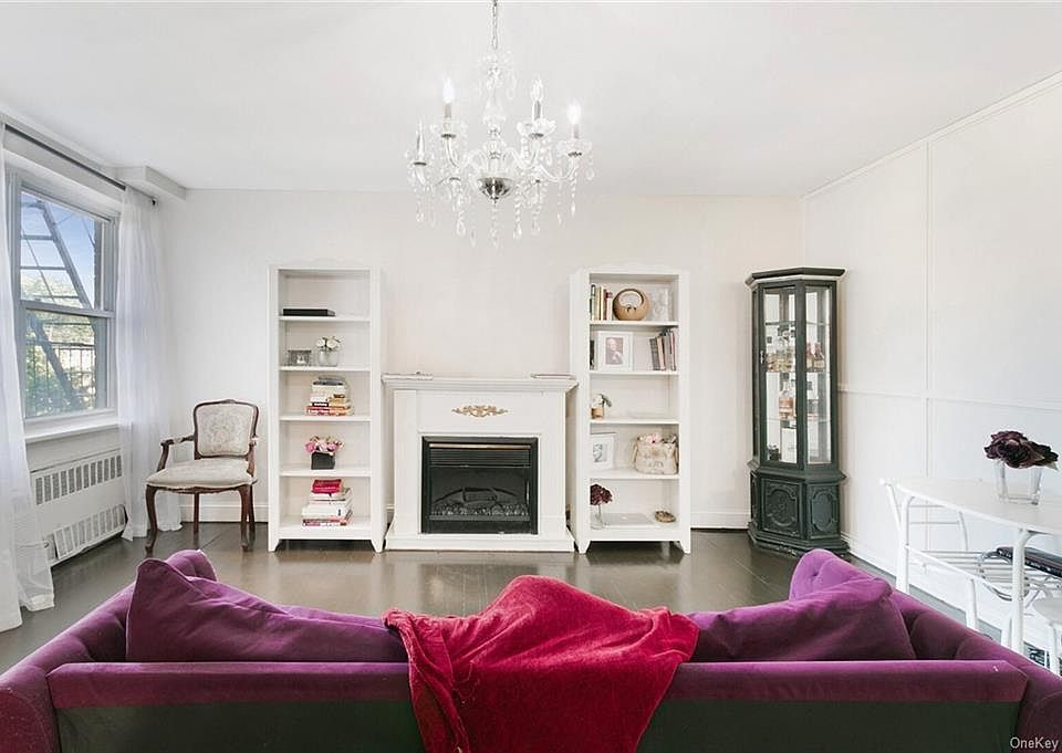 1st image of 377 N Broadway Unit 418