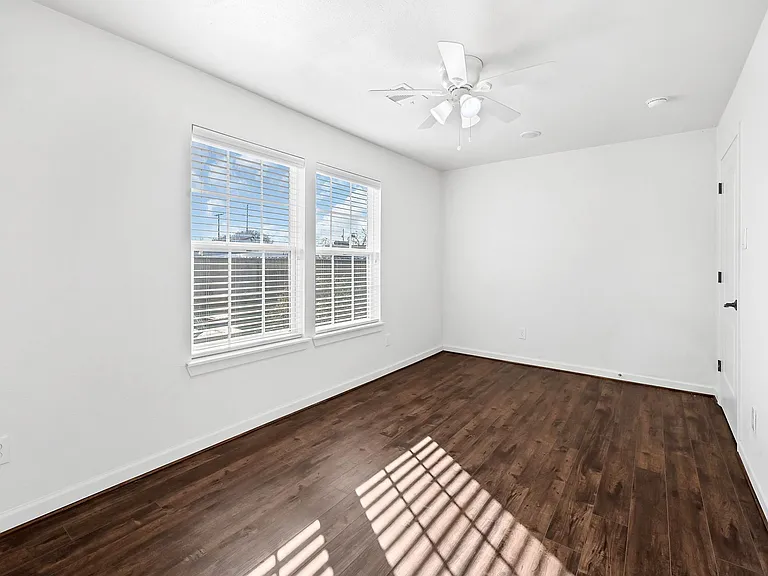 311 Clifton St #B — Photo 6