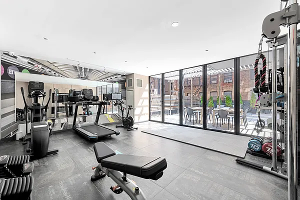 Rented by SERHANT. | media 20