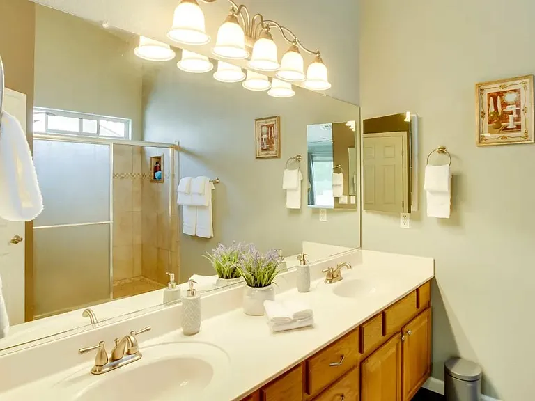 14335 W Clarendon Ave — Photo 19