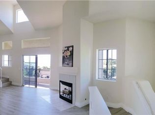 7855 E Horizon View Dr, Anaheim, CA 92808