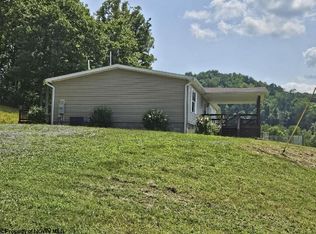 2044 Jarvisville Rd, Salem, WV 26426