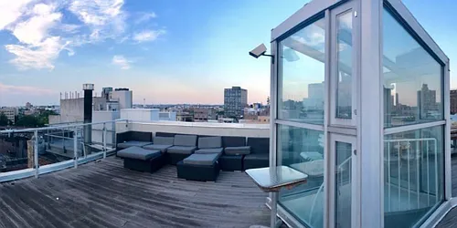 Rented by AVENUE 8 INC