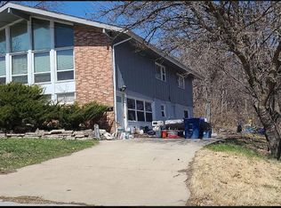 2527 Lynner Dr, Des Moines, IA 50310