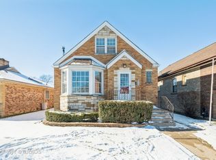 7150 N Odell Ave, Chicago, IL
